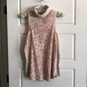 Salmon colored turtle neck